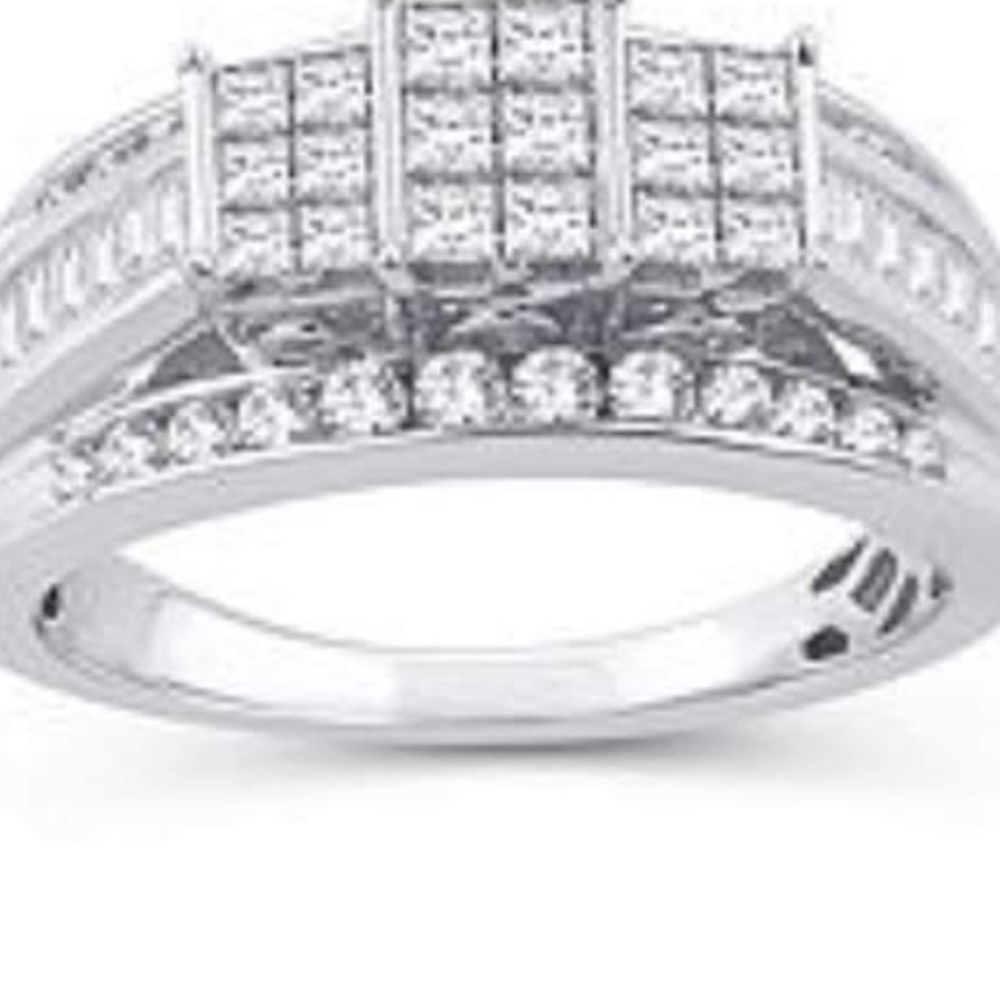 White Diamond 10k Gold Engagement Ring